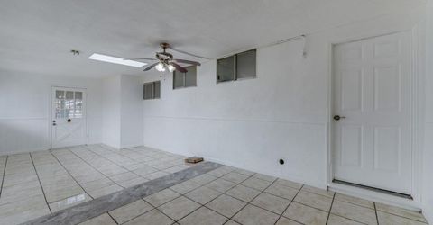 2190 Meadowglen Ave, Sacramento, CA 95832 Photo