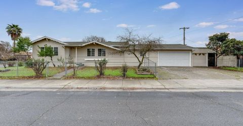 2190 Meadowglen Ave, Sacramento, CA 95832 Photo