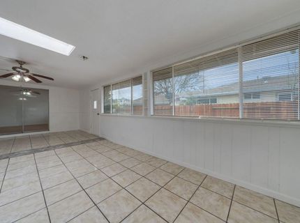 2190 Meadowglen Ave, Sacramento, CA 95832 Photo