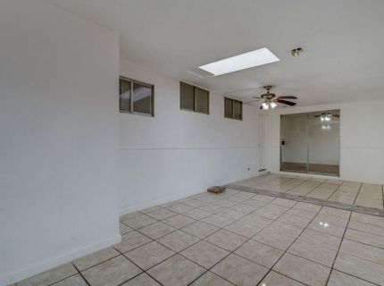 2190 Meadowglen Ave, Sacramento, CA 95832 Photo