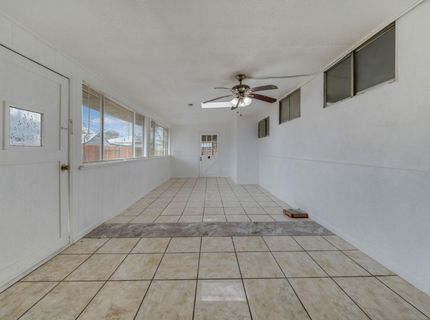 2190 Meadowglen Ave, Sacramento, CA 95832 Photo