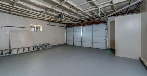 2190 Meadowglen Ave, Sacramento, CA 95832 Photo