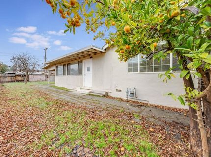 2190 Meadowglen Ave, Sacramento, CA 95832 Photo