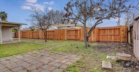 2190 Meadowglen Ave, Sacramento, CA 95832 Photo