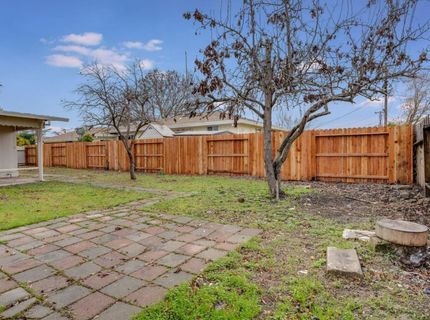 2190 Meadowglen Ave, Sacramento, CA 95832 Photo