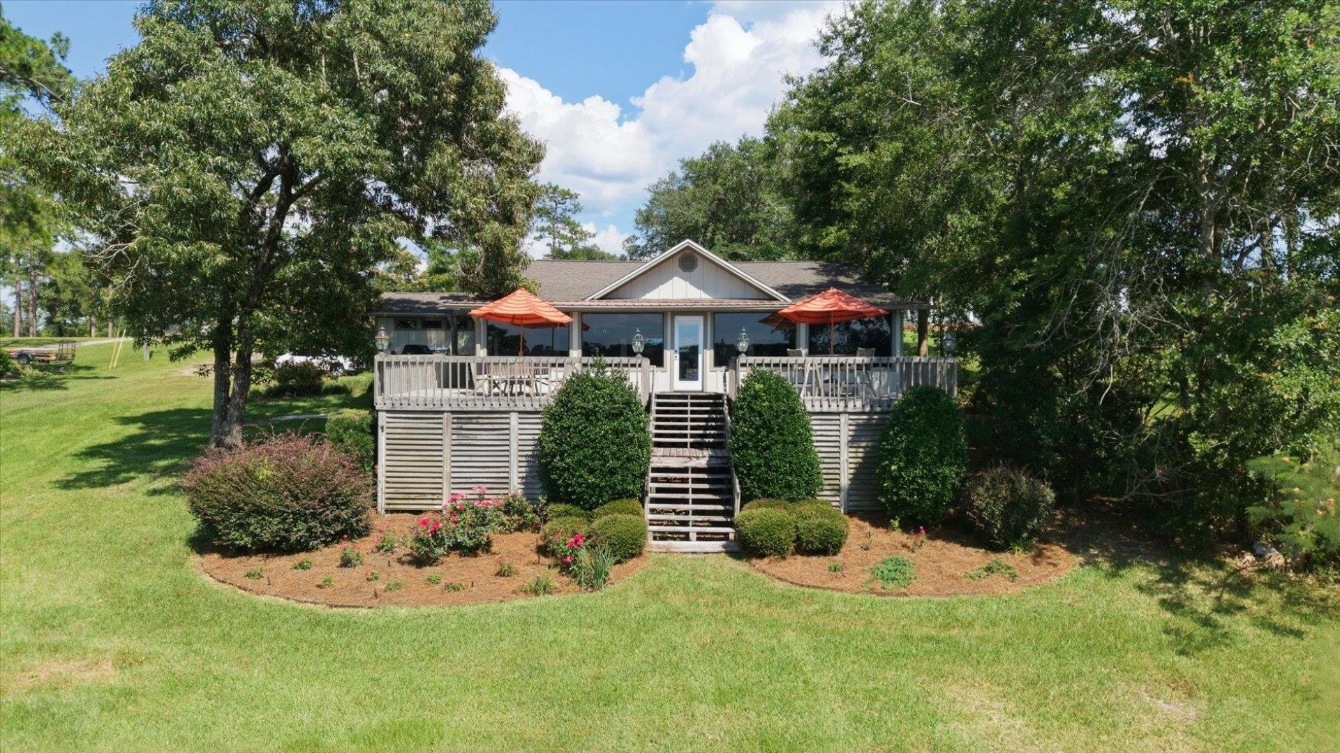 16123 NW Lakeside Lane, Bristol, FL 32321 Main Photo