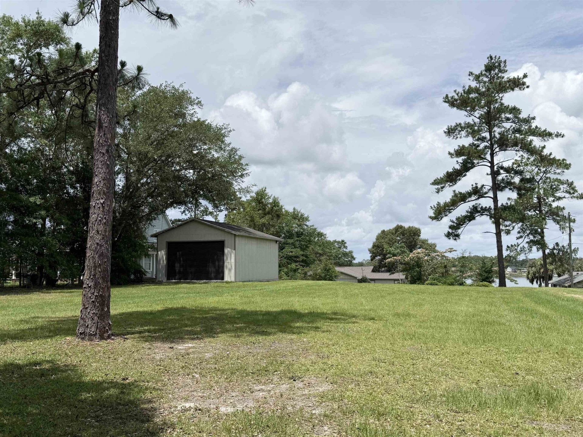 16123 NW Lakeside Lane , Bristol, FL 32321 Photo