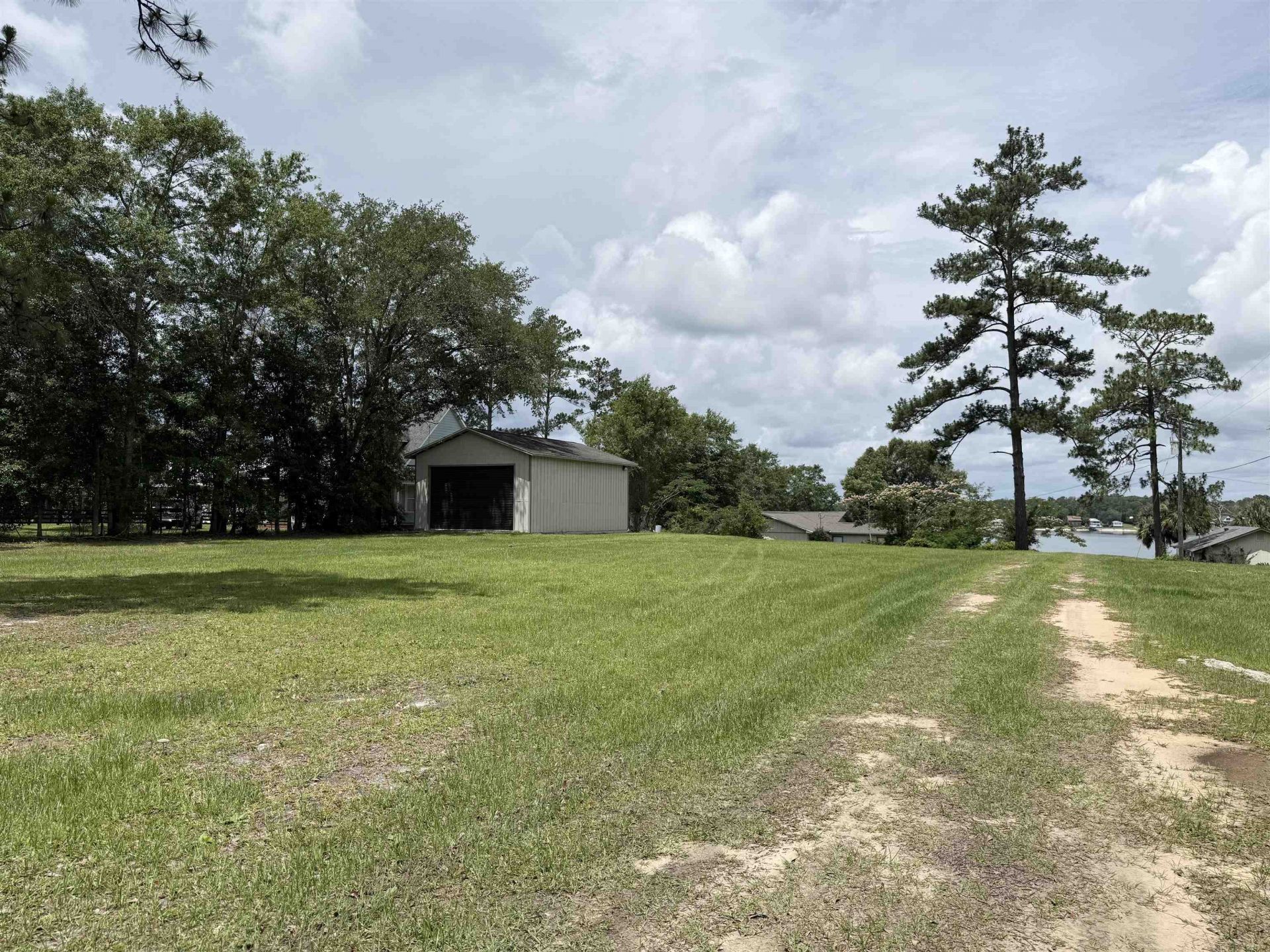 16123 NW Lakeside Lane , Bristol, FL 32321 Photo