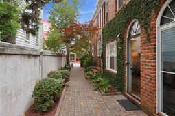12 George Street photo 4