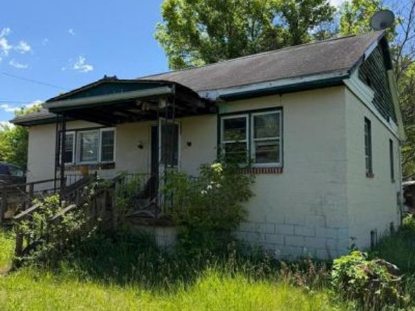 229 WILSON STREET, PAW PAW, WV 25434