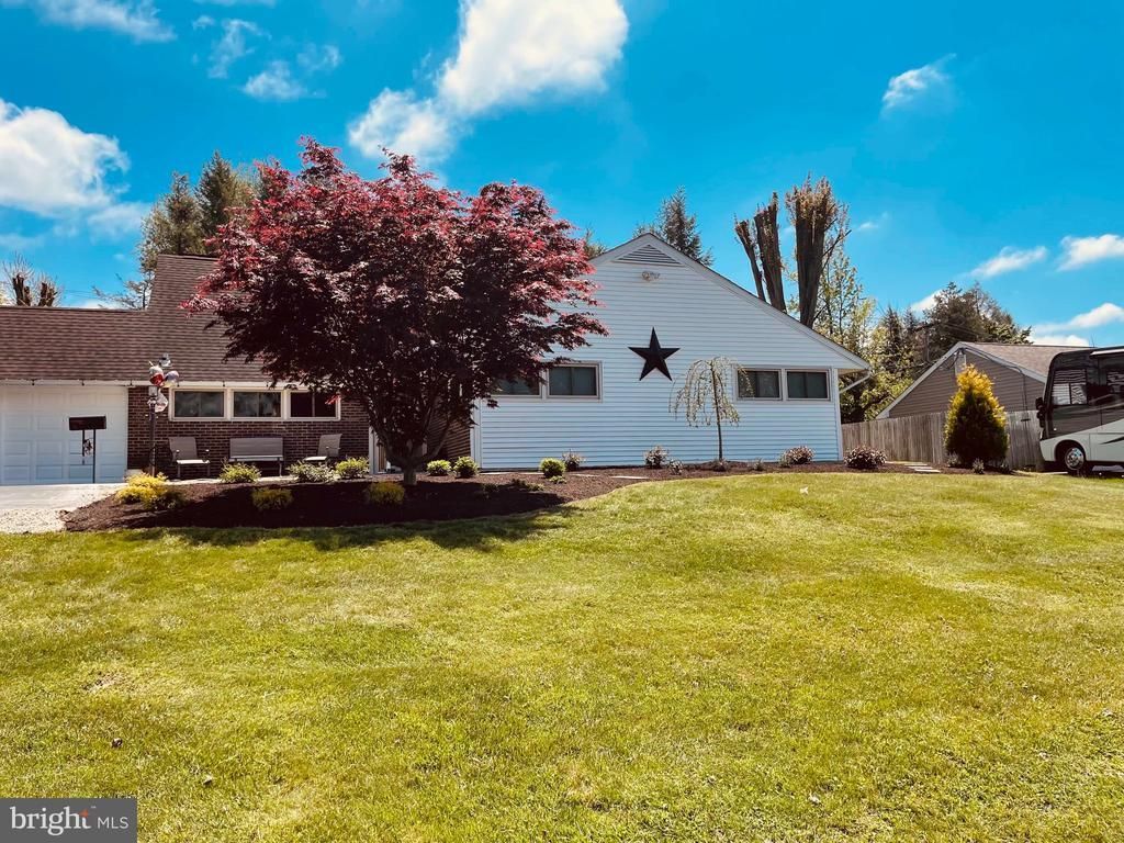 78 FORSYTHIA DRIVE N , LEVITTOWN, PA 19056