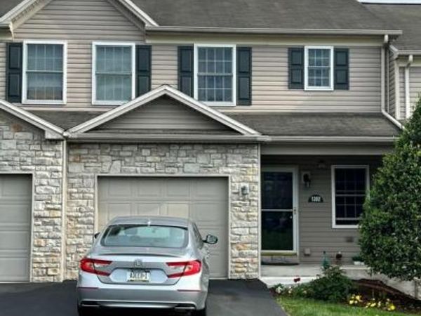 600 YALE STREET , Unit 1302, HARRISBURG, PA 17111