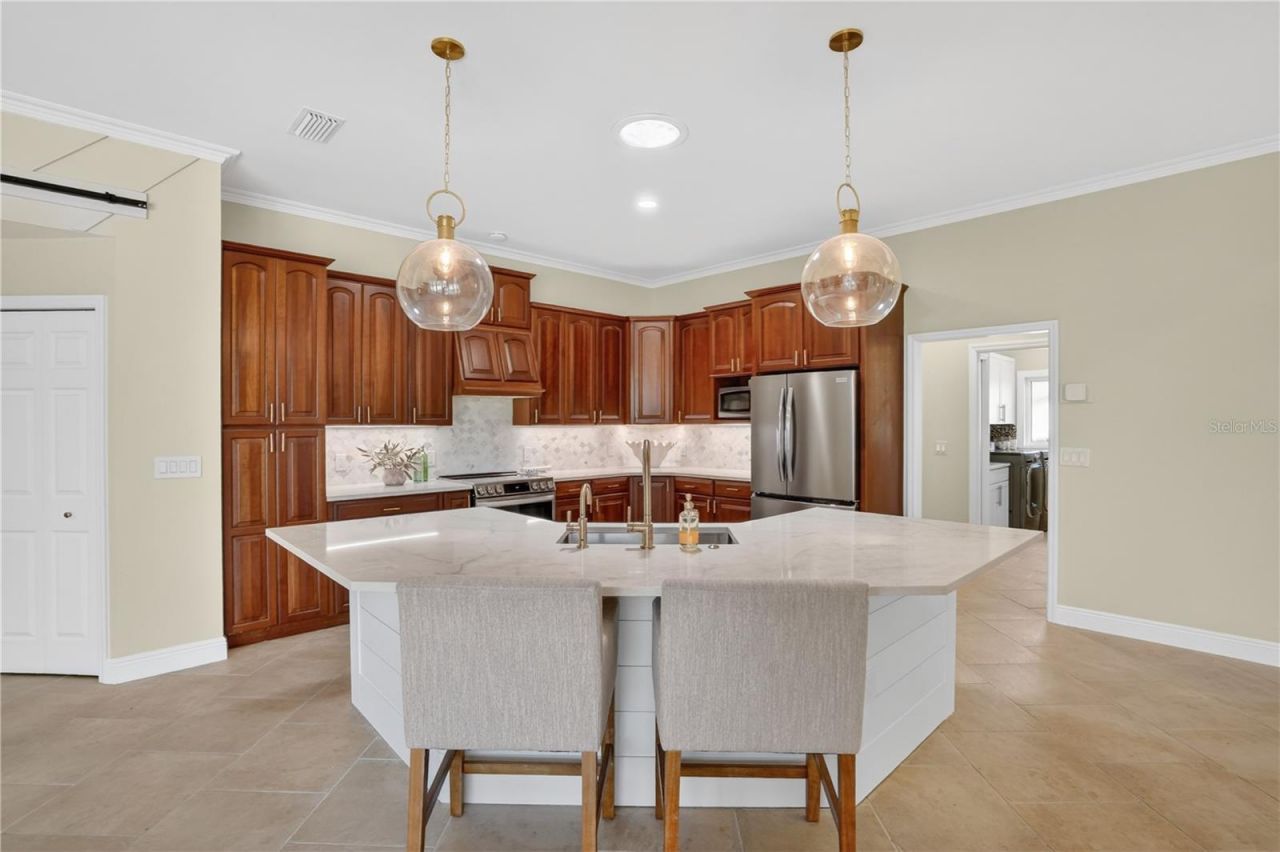 3301 Lakeside Circle, Parrish, FL 34219 Photo