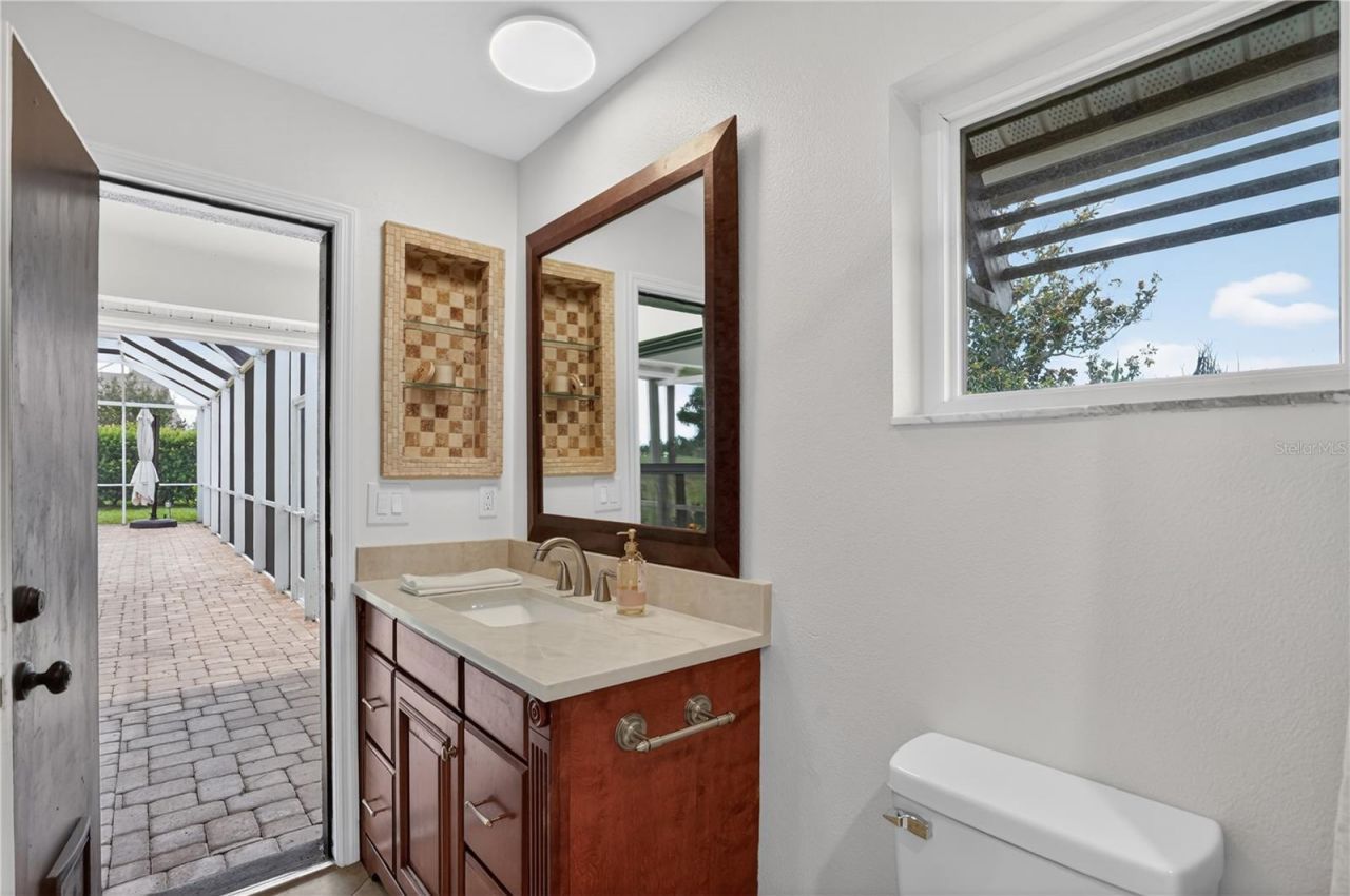 3301 Lakeside Circle, Parrish, FL 34219 Photo