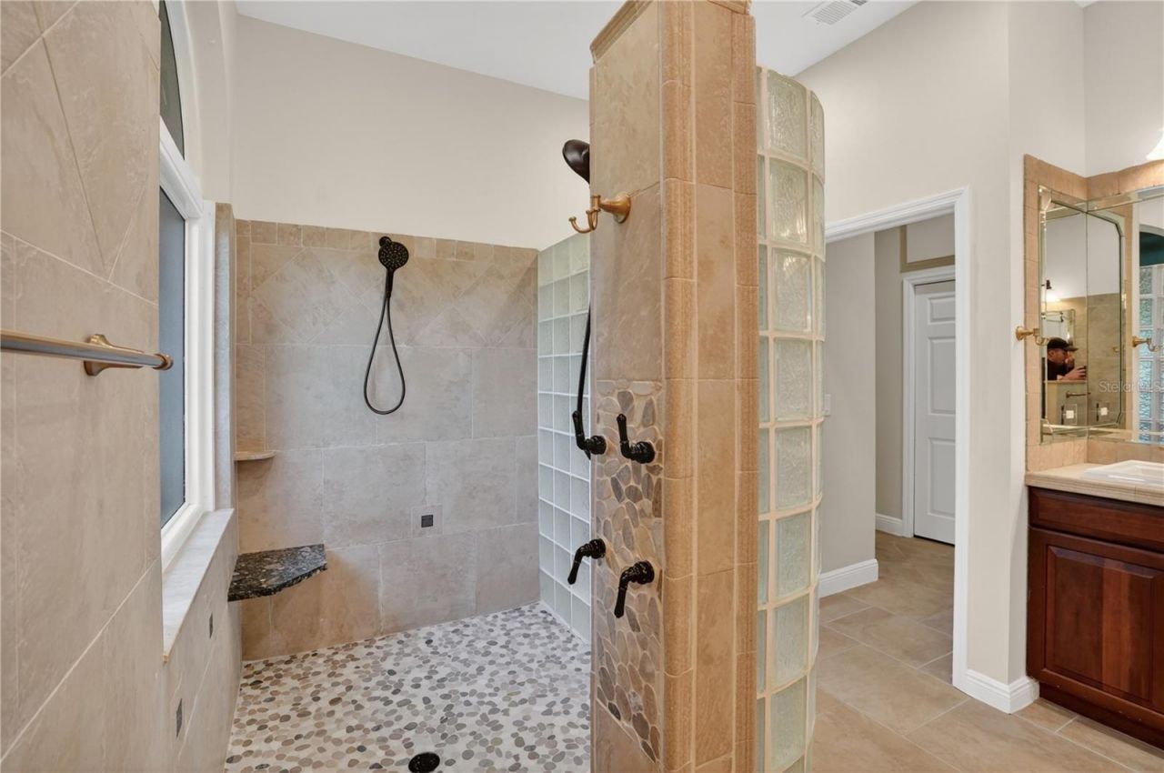 3301 Lakeside Circle, Parrish, FL 34219 Photo