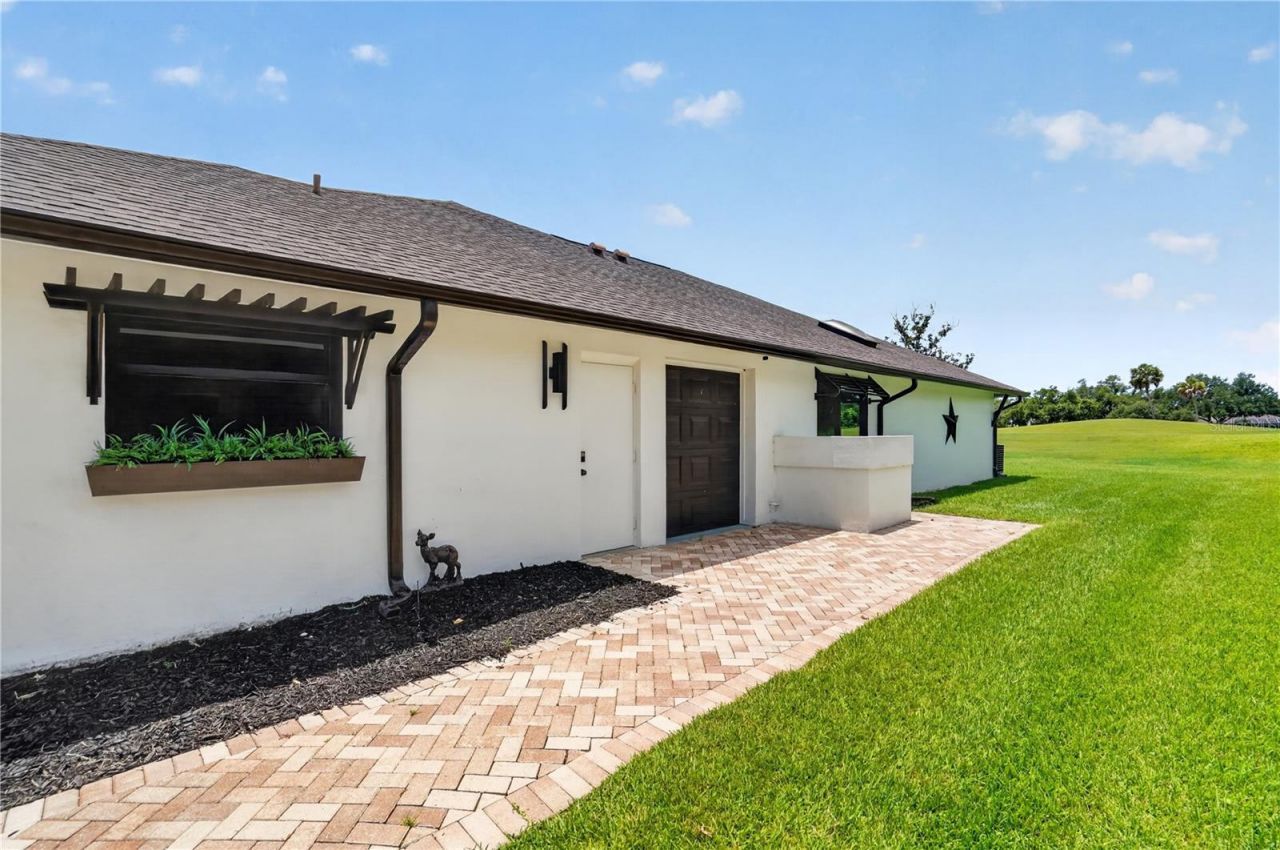 3301 Lakeside Circle, Parrish, FL 34219 Photo