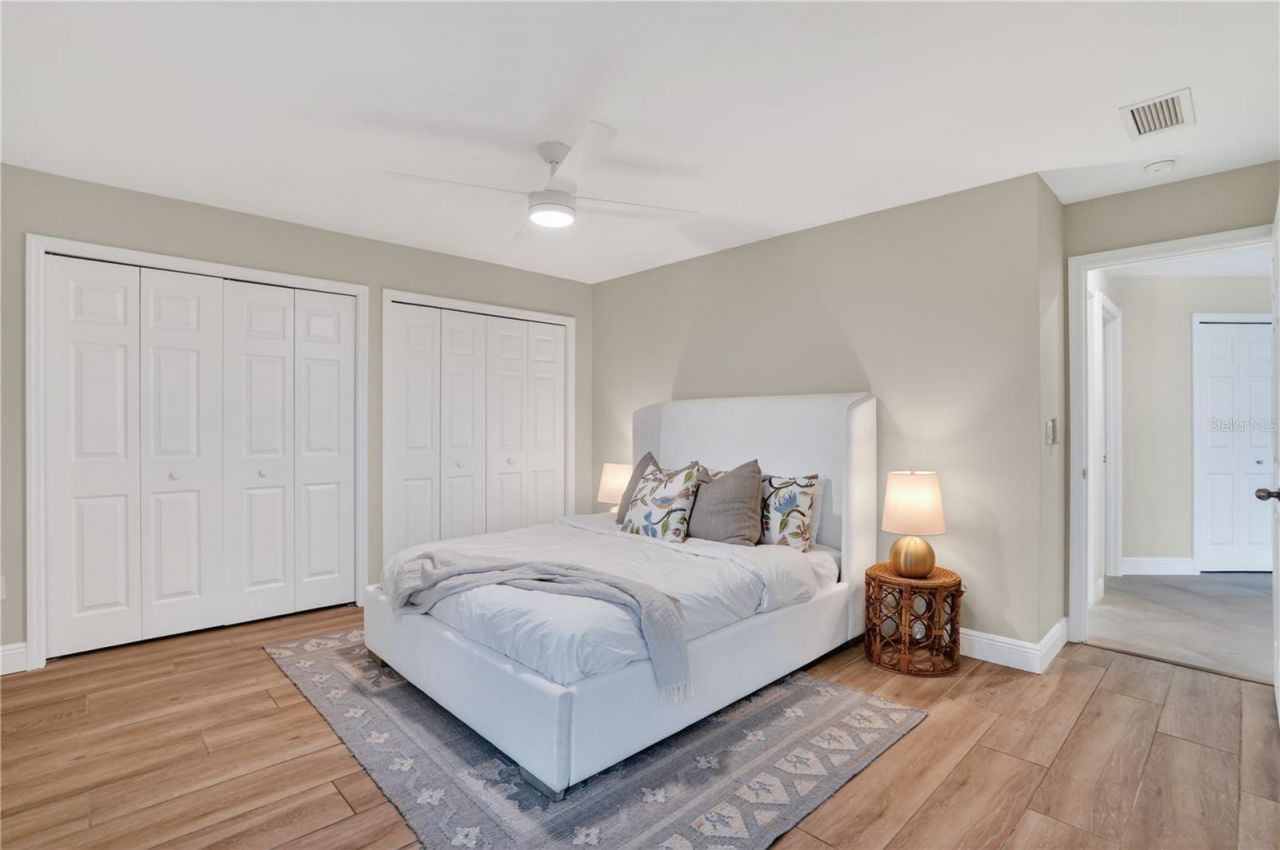 3301 Lakeside Circle, Parrish, FL 34219 Photo