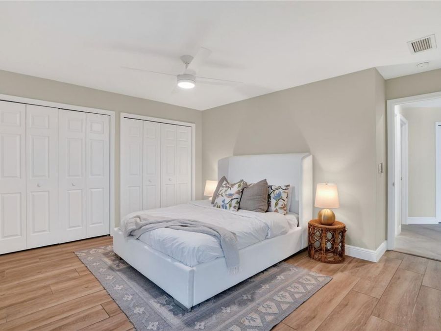 Property Image 100