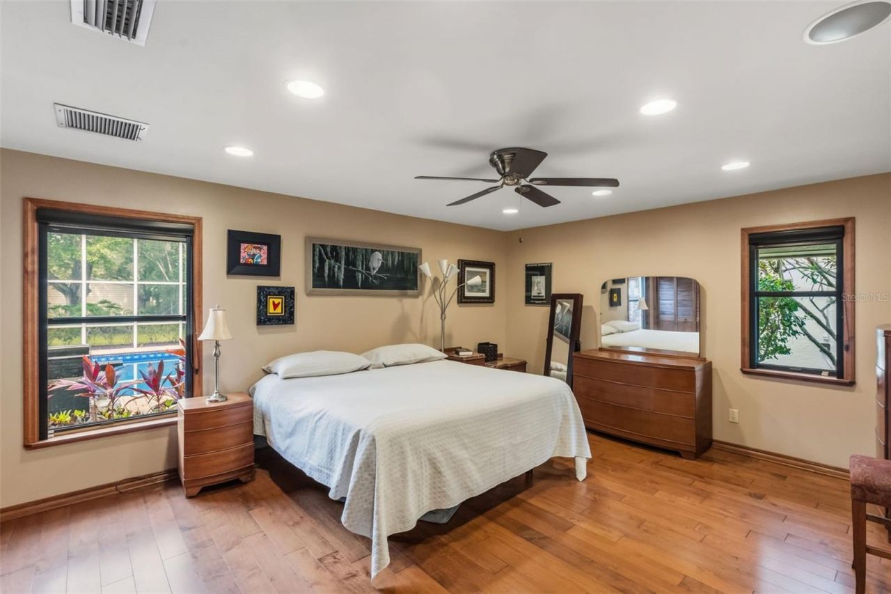 1944 Levine Lane, Clearwater, FL 33760 Photo