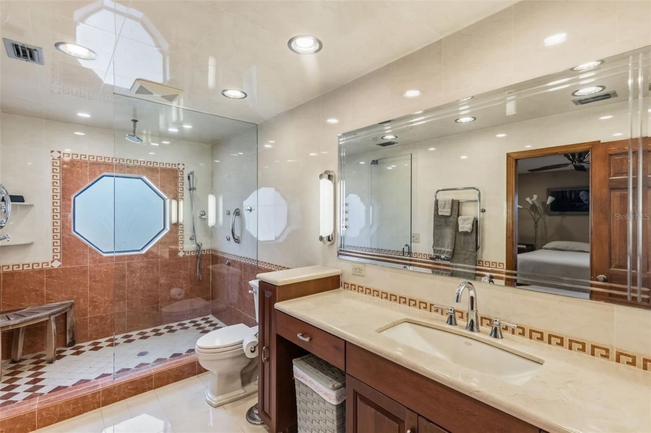 1944 Levine Lane, Clearwater, FL 33760 Photo