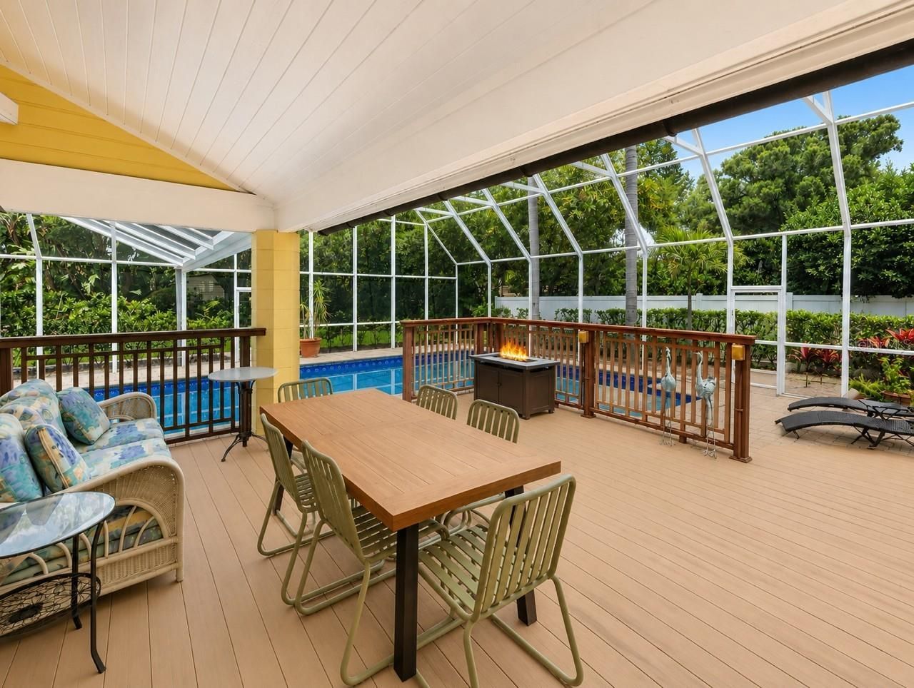 1944 Levine Lane, Clearwater, FL 33760 Photo