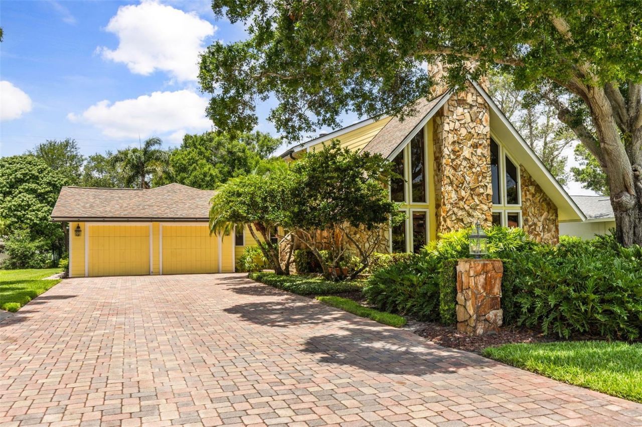 1944 Levine Lane, Clearwater, FL 33760 Photo