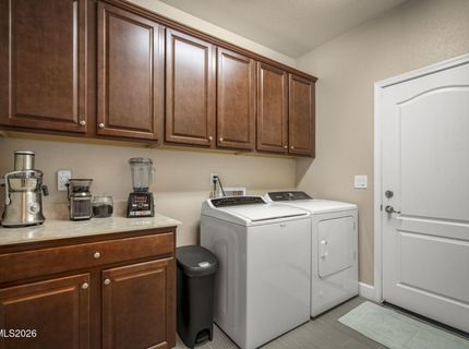 10275 Mott Drive, Reno, NV 89521 Photo