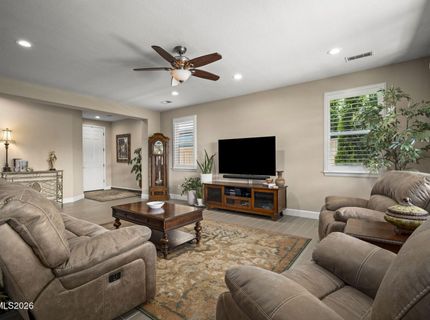 10275 Mott Drive, Reno, NV 89521 Photo