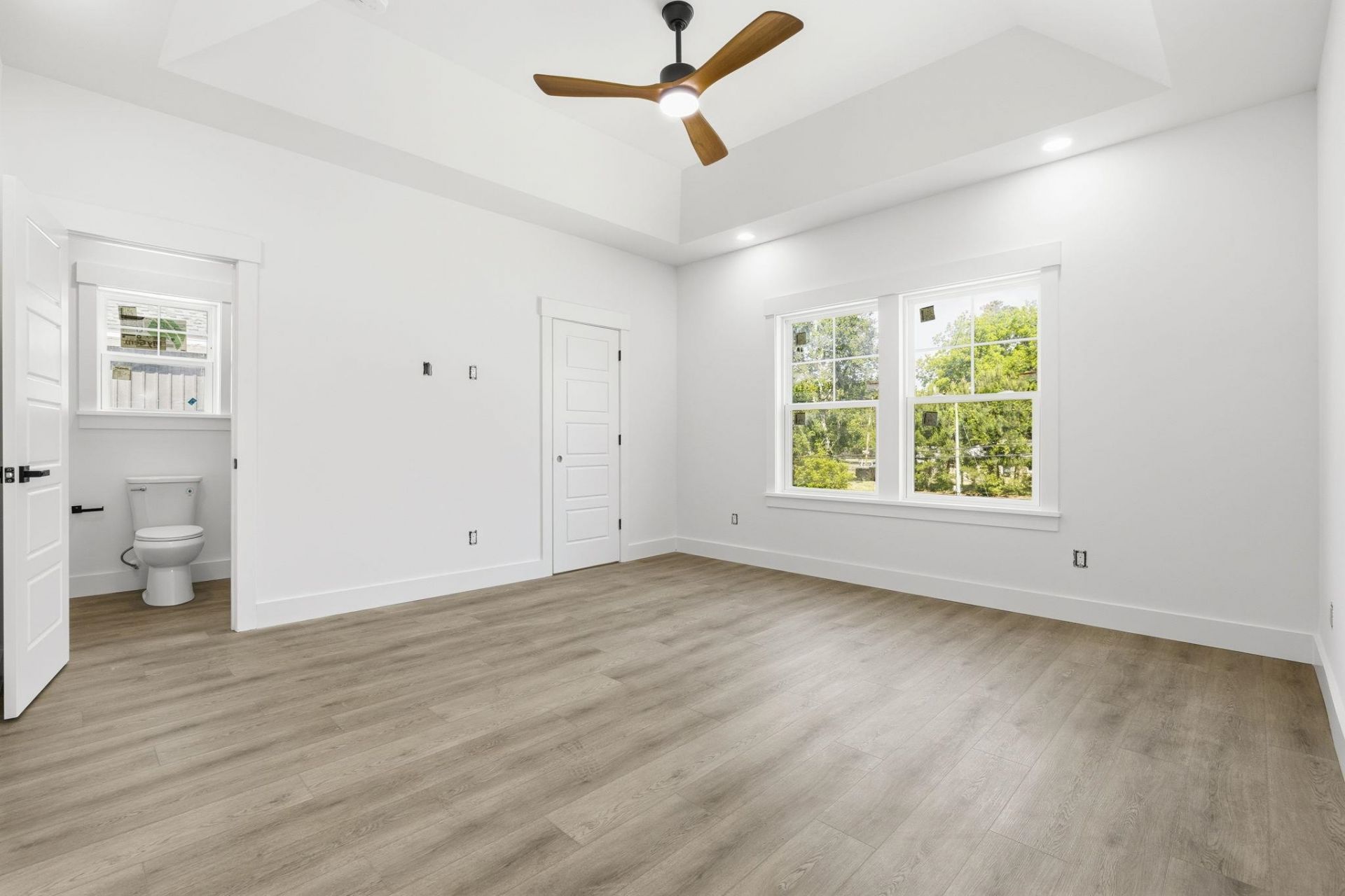 830 Whispering Tide Ct.  Photo 11