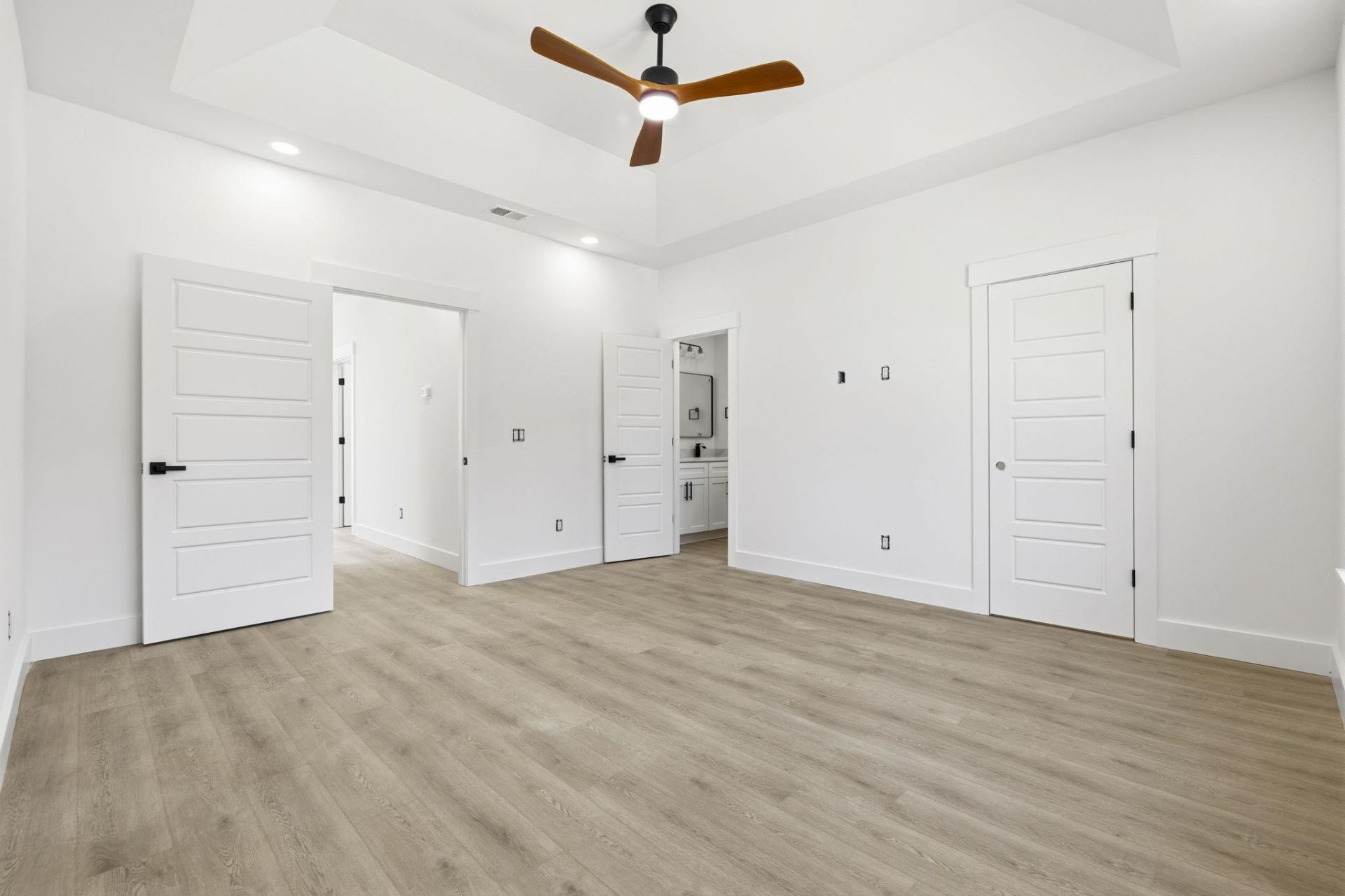 830 Whispering Tide Ct.  Photo 12