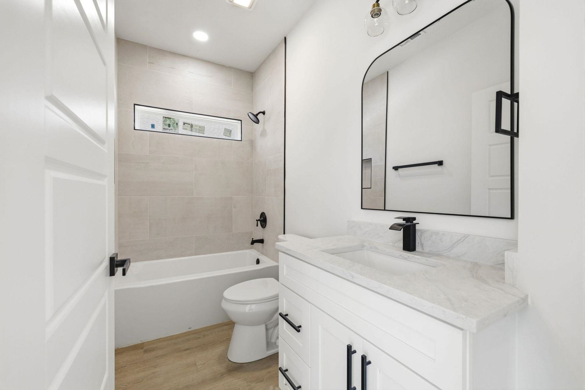 830 Whispering Tide Ct.  Photo 18
