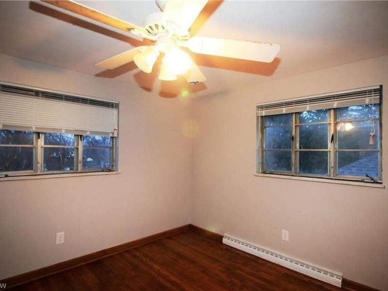 617 E Robinson Avenue, Barberton, OH 44203 Photo 12