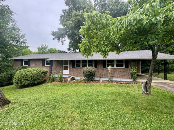 10801 Highcliff Drive, Knoxville, TN 37934