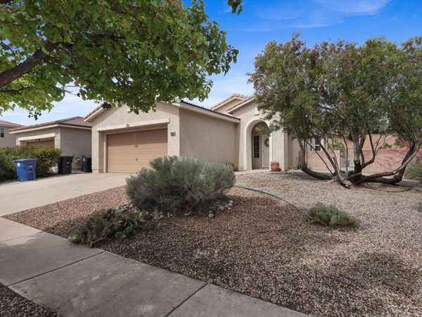 10905 Dream Weaver Drive NW, Albuquerque, NM 87114