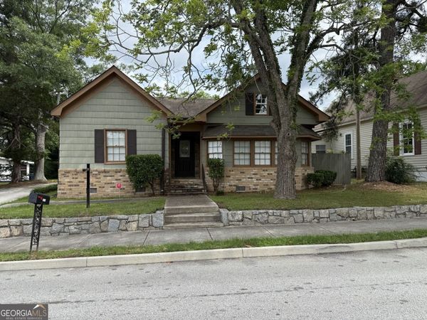 1011 Peek Street NW, Conyers, GA 30012