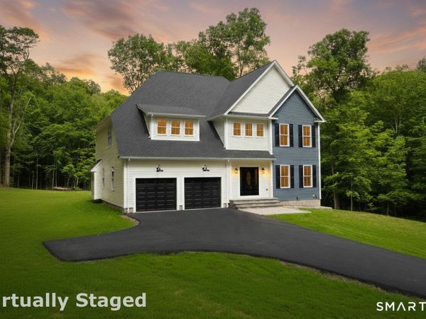 147 Blue Hills , Guilford, CT 06437