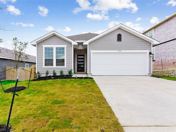 313 McLintock RD, Jarrell, TX 76537