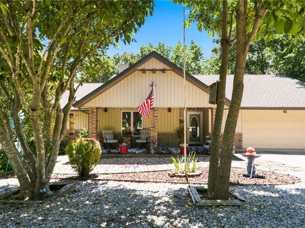 41 Portsmouth Drive, Bella Vista, AR 72715