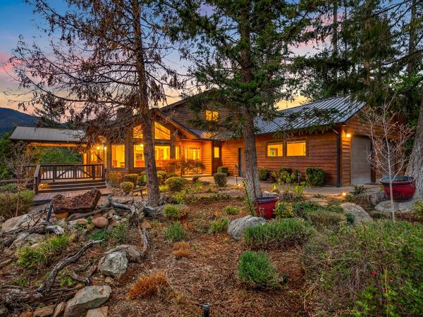 2365 Eastside Road, Jacksonville, OR 97530