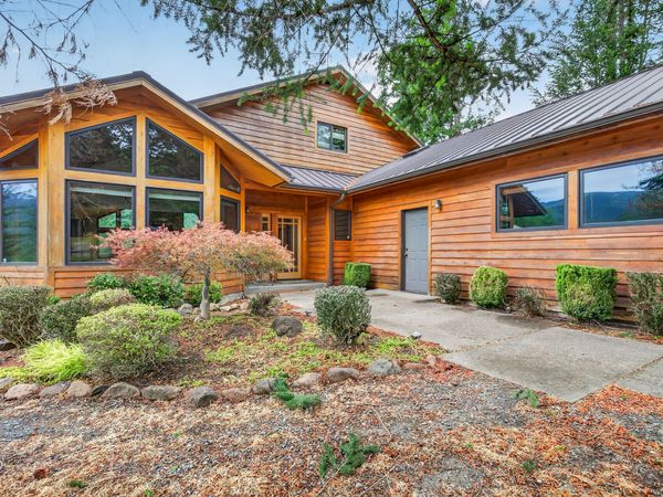2365 Eastside Road, Jacksonville, OR 97530