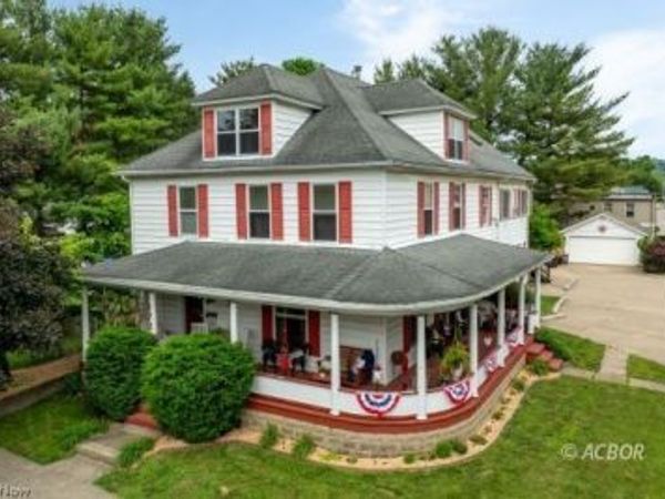172 N Mulberry Street , Logan, OH 43138