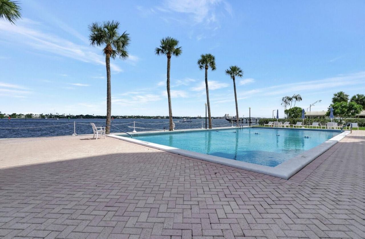 2600 N Flagler Drive, Unit 413, West Palm Beach, FL 33407 Photo