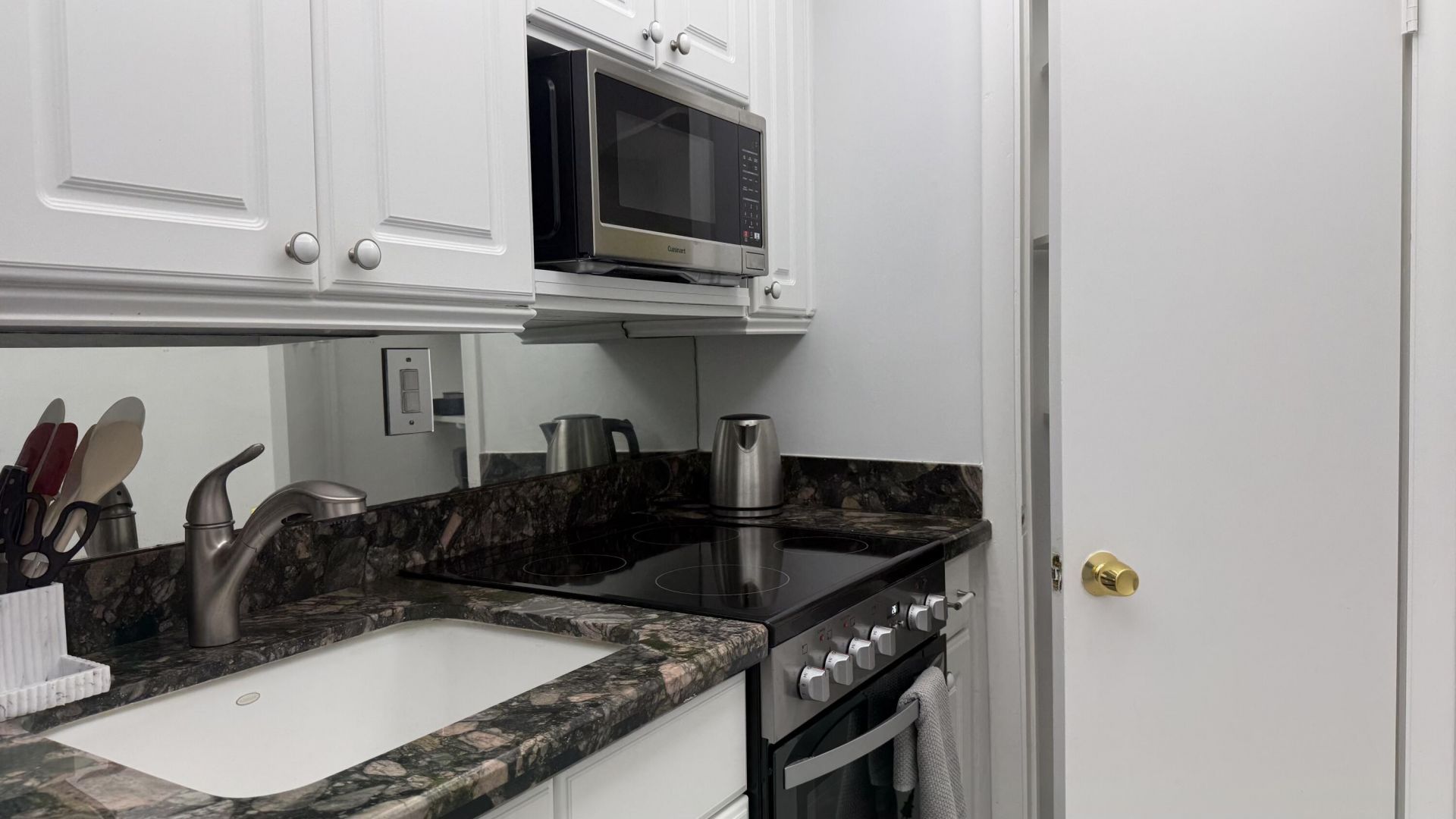 2600 N Flagler Drive, Unit 413, West Palm Beach, FL 33407 Photo