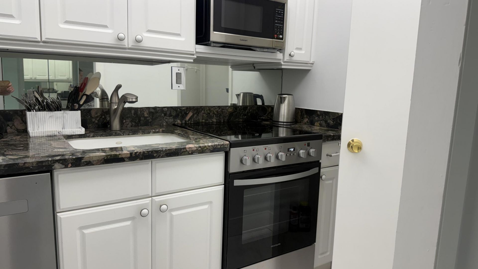 2600 N Flagler Drive, Unit 413, West Palm Beach, FL 33407 Photo
