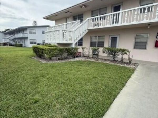 36 Norwich B, West Palm Beach, FL 33417