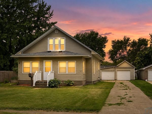 1208 6th Street, Onawa, IA 51040