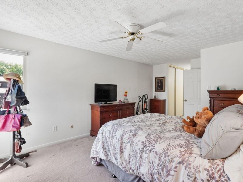 5643 Blendon Valley Drive, Columbus, OH 43230 Photo 21