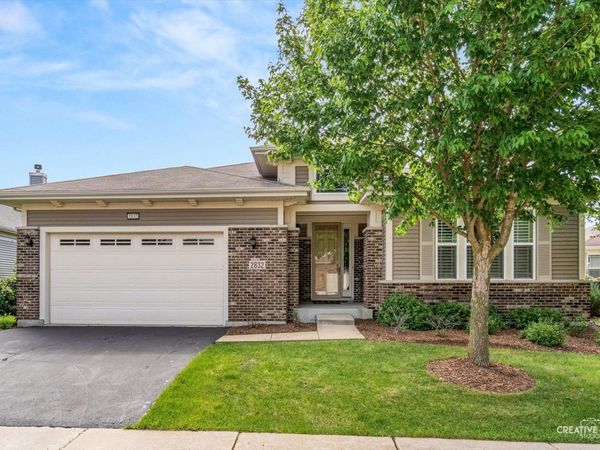 2832 Chevy Chase Lane , Naperville, IL 60564