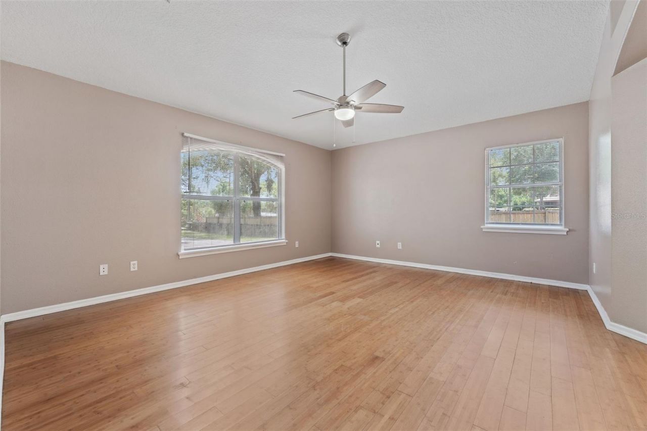 25335 Mardon Circle, Paisley, FL 32767 Photo
