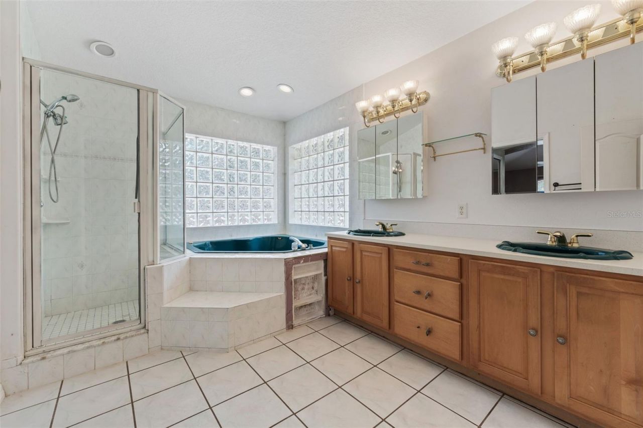 25335 Mardon Circle, Paisley, FL 32767 Photo